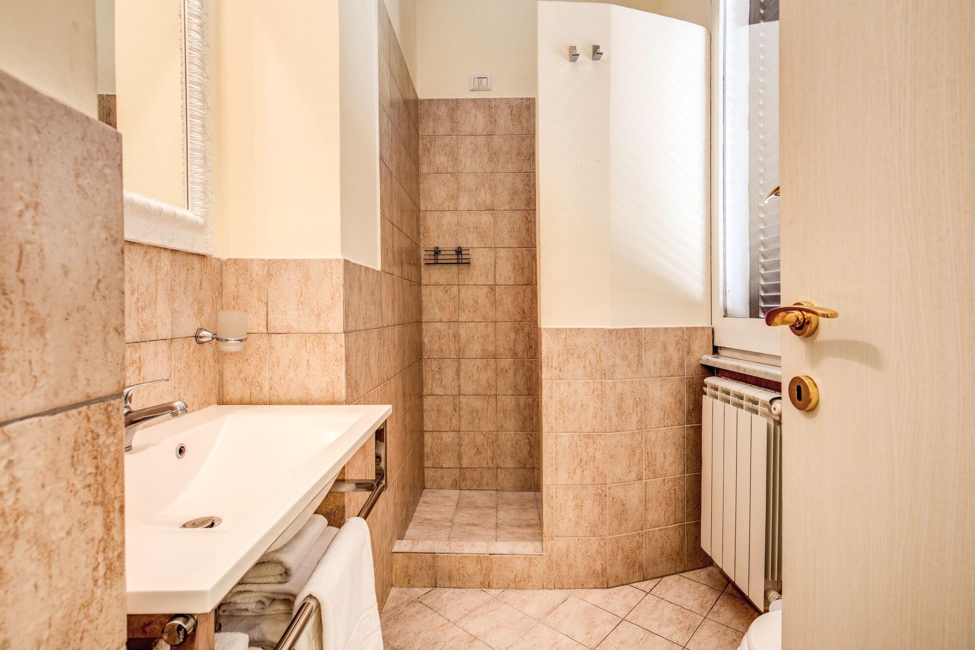 Magenta Deluxe Cancello Roma