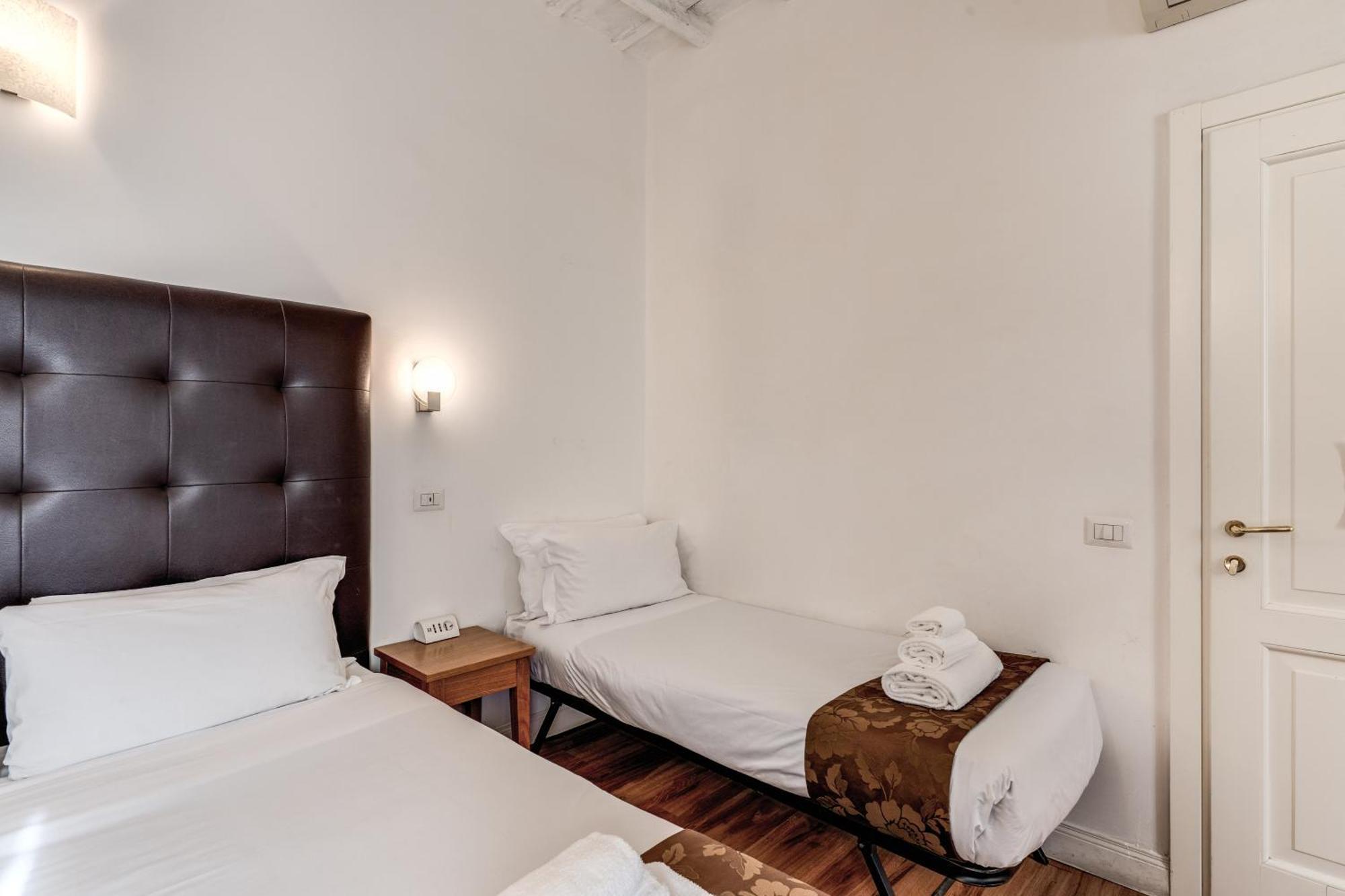 Magenta Deluxe Cancello Affittacamere Roma